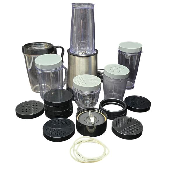 Bella Cucina 10029 Rocket Blender Set w Cups Attachments Lids Shaker Accessories - Picture 9 of 9